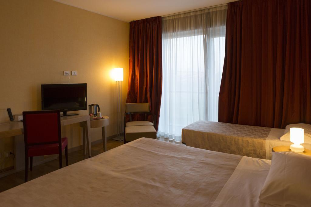 Klass Hotel Castelfidardo Zewnętrze zdjęcie